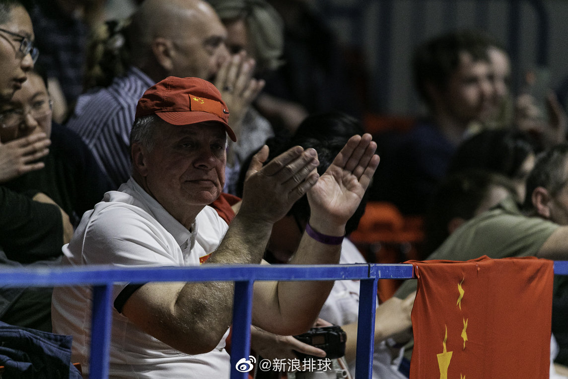 波兰客场不敌瑞士，遭遇失利